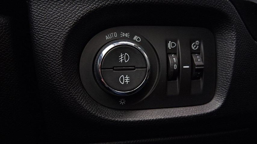 RABLJENO VOZILO OPEL CORSA E- ELEGANCE BATTERY AT Automatski mjenjač ELEKTRIČNI 67072