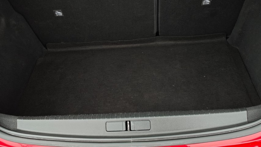 RABLJENO VOZILO OPEL CORSA EDITION 1,2 MT6 Mehanički mjenjač BENZIN 81401