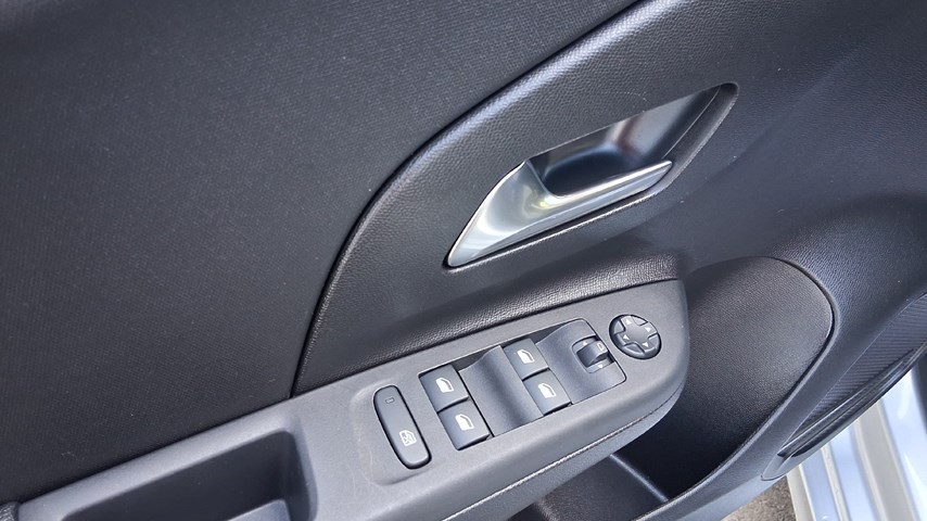 RABLJENO VOZILO OPEL CORSA EDITION 1,2 XEL Mehanički mjenjač BENZIN 81436