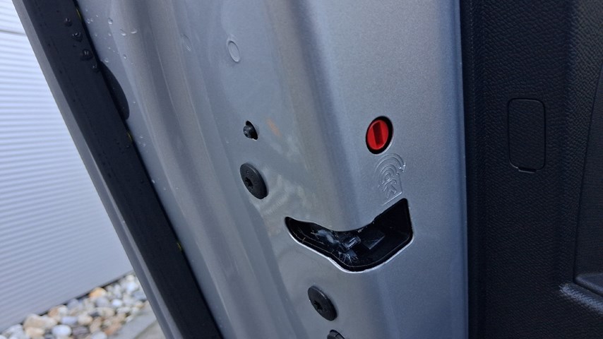 RABLJENO VOZILO OPEL CORSA EDITION 1,2 XEL Mehanički mjenjač BENZIN 81436