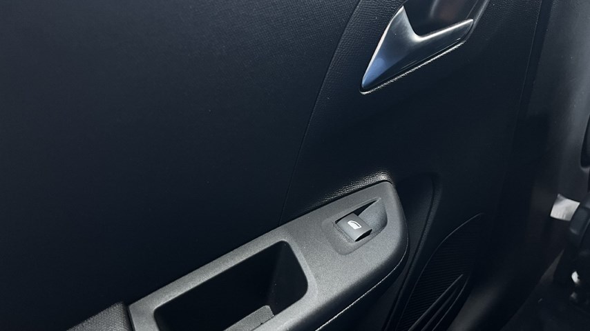RABLJENO VOZILO OPEL CORSA EDITION 1,2 XEL MT5 Mehanički mjenjač BENZIN 81420