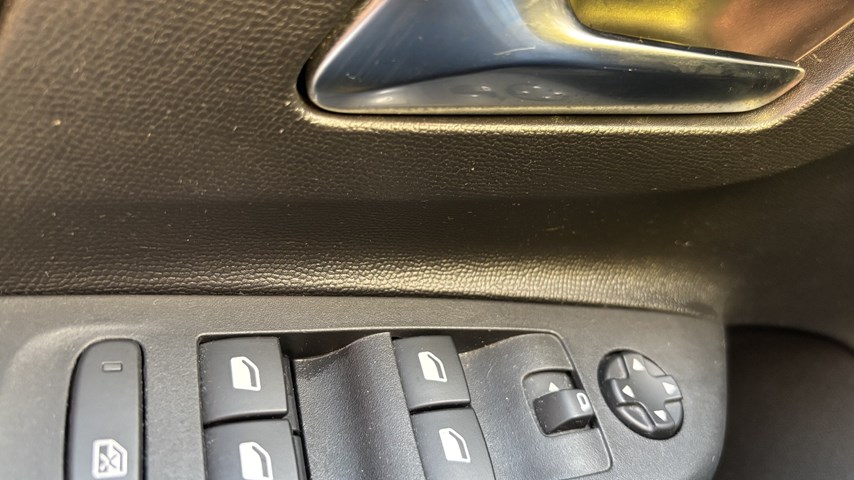 RABLJENO VOZILO OPEL CORSA EDITION 1,2  XHL Mehanički mjenjač BENZIN 81408