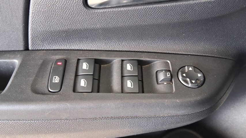 RABLJENO VOZILO OPEL CORSA EDITION 1,2 XHL MT6 Mehanički mjenjač BENZIN 81412