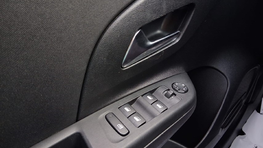 RABLJENO VOZILO OPEL CORSA EDITION F 1,2 XEL MT5 Mehanički mjenjač BENZIN 224034