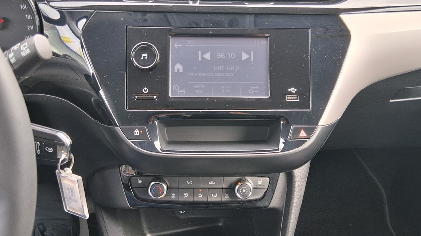 RABLJENO VOZILO OPEL CORSA EDITION F 1,2 XEL MT5 Mehanički mjenjač BENZIN 224147