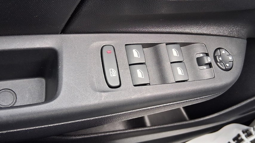 RABLJENO VOZILO OPEL CORSA EDITION F 1,2 XEL MT5 Mehanički mjenjač BENZIN 224147