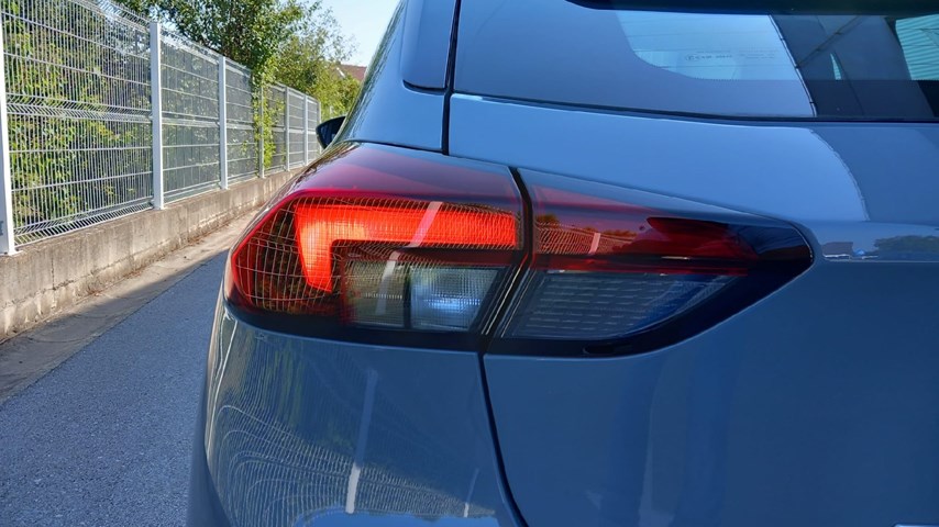 RABLJENO VOZILO OPEL CORSA EDITION F 1,2 XEL MT5 Mehanički mjenjač BENZIN 224149