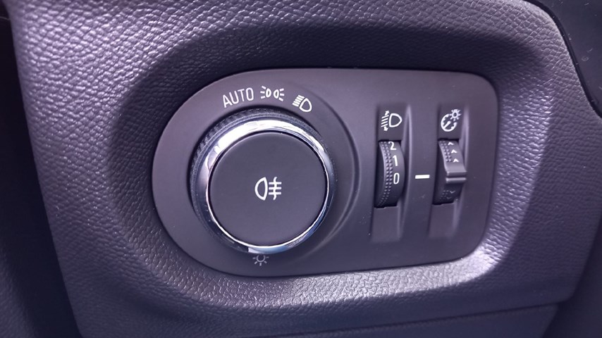 RABLJENO VOZILO OPEL CORSA EDITION F 1,2 XEL MT5 Mehanički mjenjač BENZIN 224149