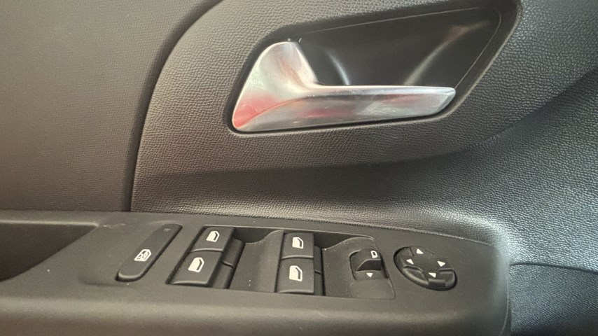 RABLJENO VOZILO OPEL CORSA EDITION F 1,2 XEL MT5 Mehanički mjenjač BENZIN 224163