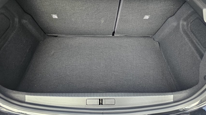 RABLJENO VOZILO OPEL CORSA EDITION F 1,2 XEL MT5 Mehanički mjenjač BENZIN 224134