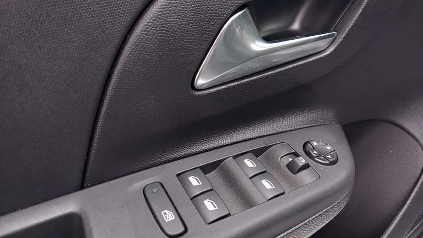 RABLJENO VOZILO OPEL CORSA EDITION F 1,2 XEL MT5 Mehanički mjenjač BENZIN 81452