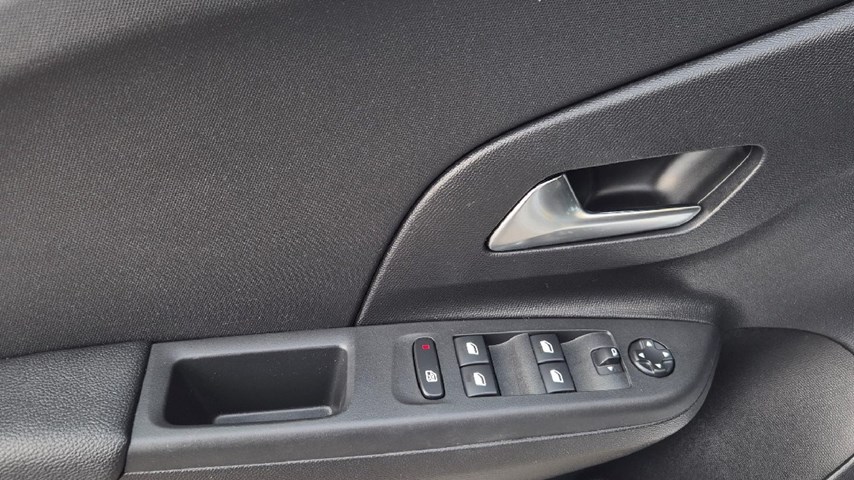 RABLJENO VOZILO OPEL CORSA EDITION F 1,2 XHL MT6 Mehanički mjenjač BENZIN 224553