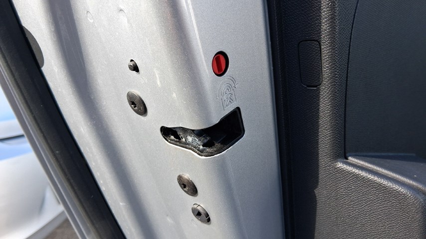 RABLJENO VOZILO OPEL CORSA EDITION F 1,2 XHL MT6 Mehanički mjenjač BENZIN 224556