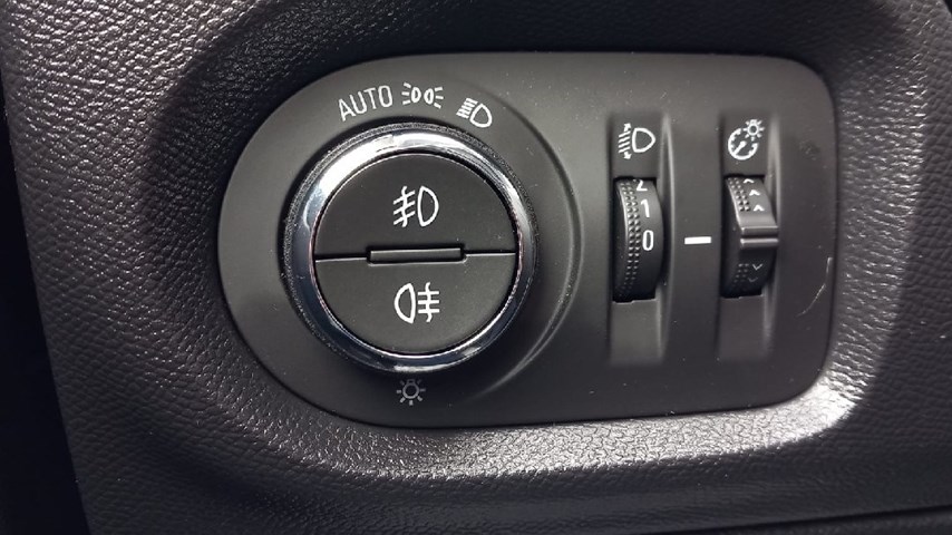 RABLJENO VOZILO OPEL CORSA ELEGANCE 1,2 MT5 Mehanički mjenjač BENZIN 81442