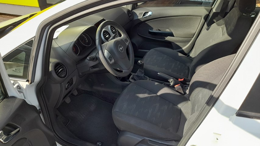 RABLJENO VOZILO OPEL CORSA ENJOY 1,4 Mehanički mjenjač BENZIN 224878