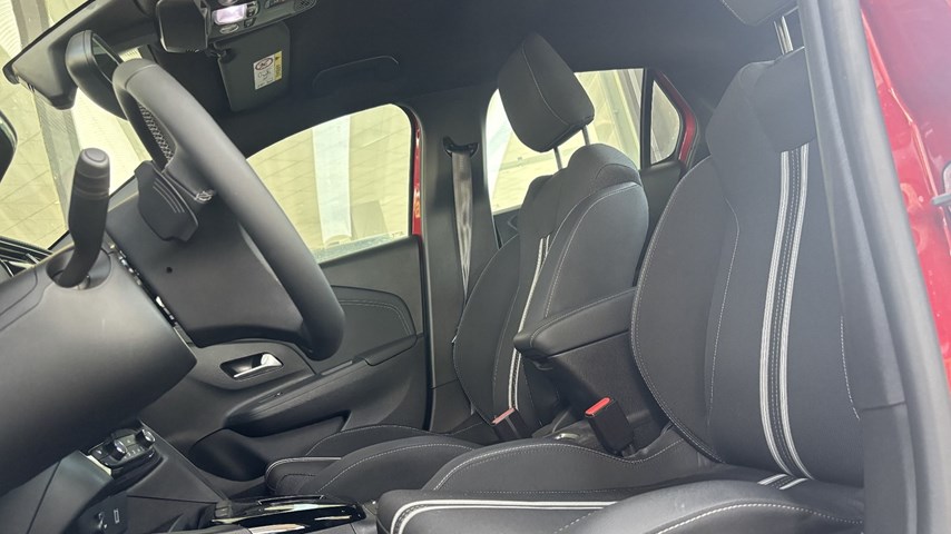 RABLJENO VOZILO OPEL CORSA GS LINE F 1,2 XHL AT6 MHEV Automatski mjenjač BENZIN 81355