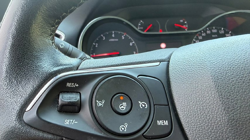 RABLJENO VOZILO OPEL CROSSLAND BLITZ F 1,2 Mehanički mjenjač BENZIN 224493