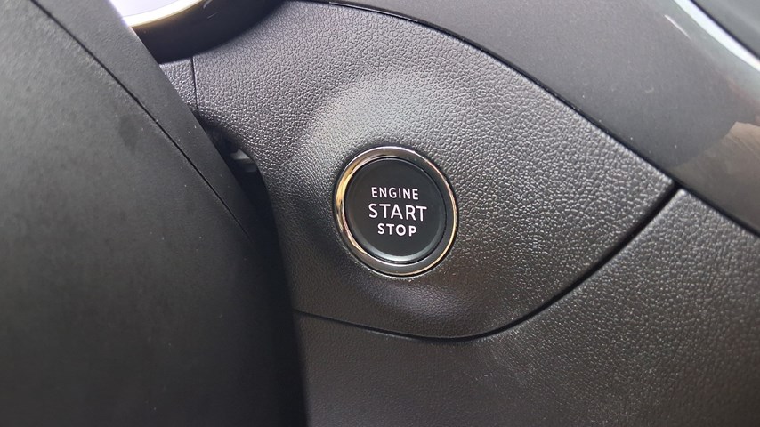 RABLJENO VOZILO OPEL CROSSLAND BLITZ F 1,2 XHL MT6 Mehanički mjenjač BENZIN 224566