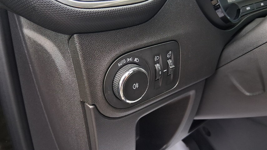 RABLJENO VOZILO OPEL CROSSLAND BLITZ F 1,2 XHL MT6 Mehanički mjenjač BENZIN 224566