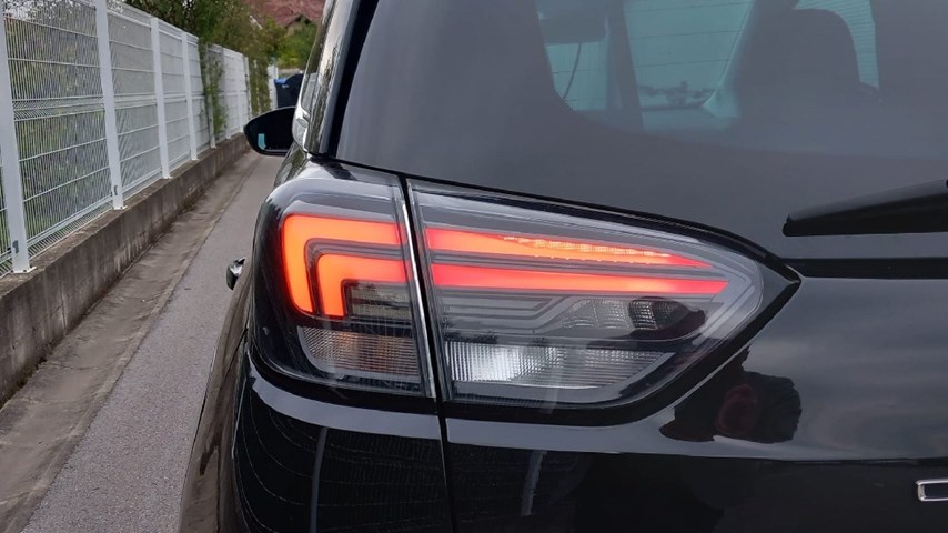 RABLJENO VOZILO OPEL CROSSLAND BLITZ F 1,5 DTH MT6 Mehanički mjenjač DIESEL 81457