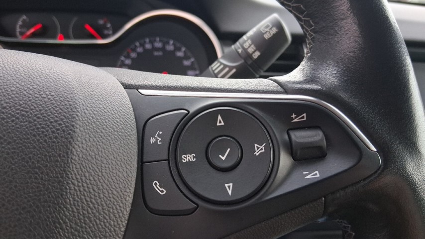 RABLJENO VOZILO OPEL CROSSLAND BLITZ F 1,5 DTH MT6 Mehanički mjenjač DIESEL 224569