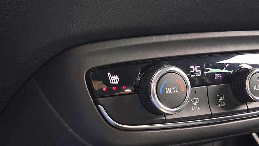 RABLJENO VOZILO OPEL CROSSLAND BLITZ F 1,5 DTH MT6 Mehanički mjenjač DIESEL 224569