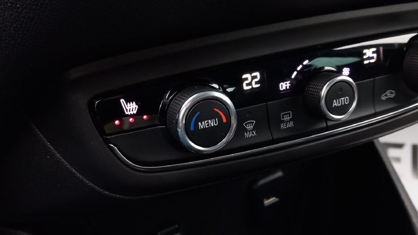 RABLJENO VOZILO OPEL CROSSLAND BLITZ F 1,5 DTH MT6 Mehanički mjenjač DIESEL 81457