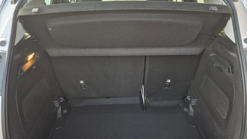 RABLJENO VOZILO OPEL CROSSLAND BUSINESS EDITION 1,2 Mehanički mjenjač BENZIN 20900