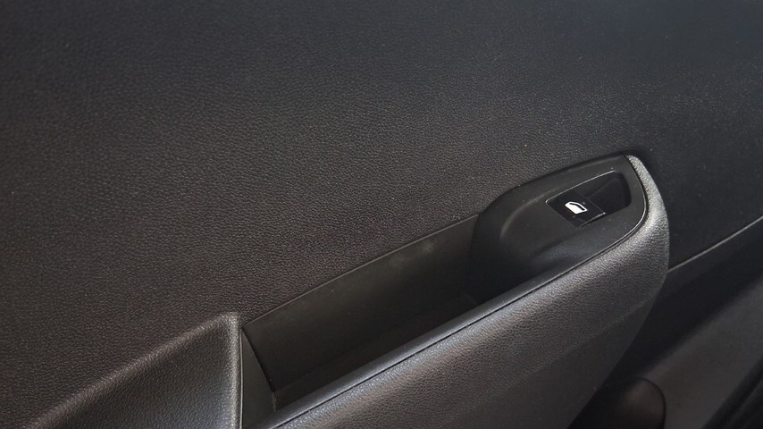 RABLJENO VOZILO OPEL CROSSLAND BUSINESS EDITION 1,2 Mehanički mjenjač BENZIN 20900