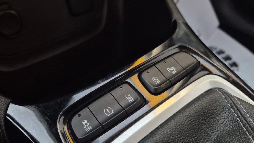 RABLJENO VOZILO OPEL CROSSLAND BUSINESS EDITION 1,2 Mehanički mjenjač BENZIN 20900