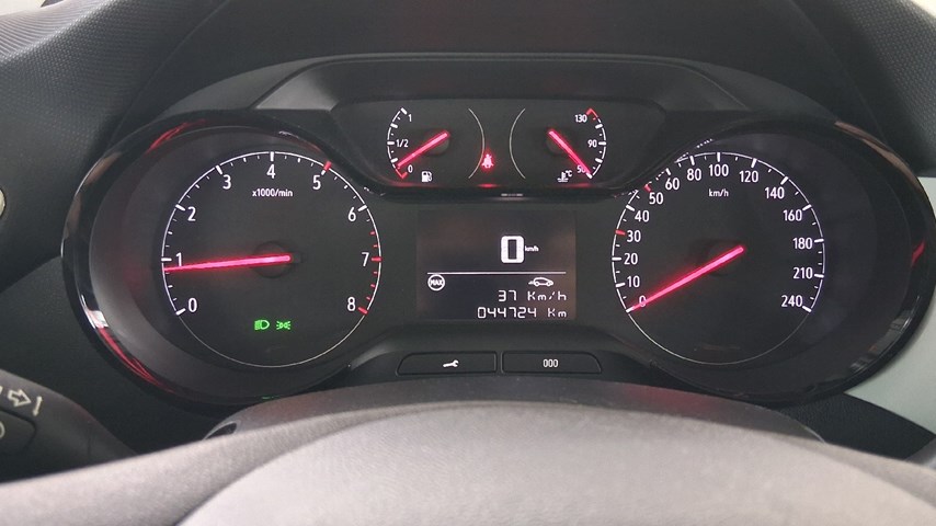 RABLJENO VOZILO OPEL CROSSLAND Design and Tech F 1,5 DTH MT6 Mehanički mjenjač DIESEL 20909