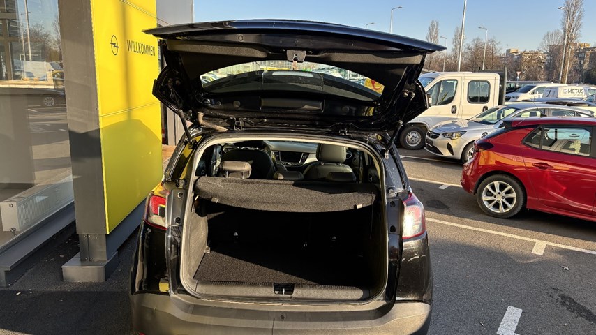 RABLJENO VOZILO OPEL CROSSLAND INNOVATION B 1,2 XHT Mehanički mjenjač BENZIN 224640