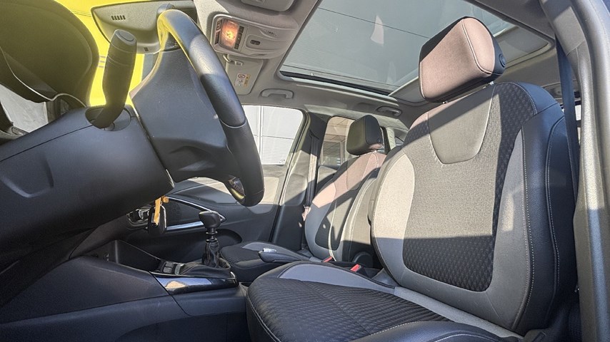 RABLJENO VOZILO OPEL CROSSLAND INNOVATION B 1,2 XHT Mehanički mjenjač BENZIN 224640