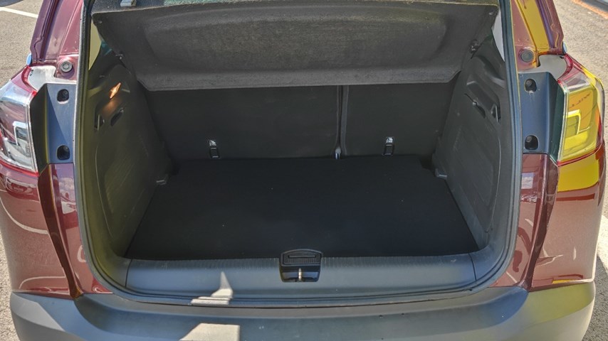 RABLJENO VOZILO OPEL CROSSLAND INNOVATION D1.2XHL MT6 Mehanički mjenjač BENZIN 223631