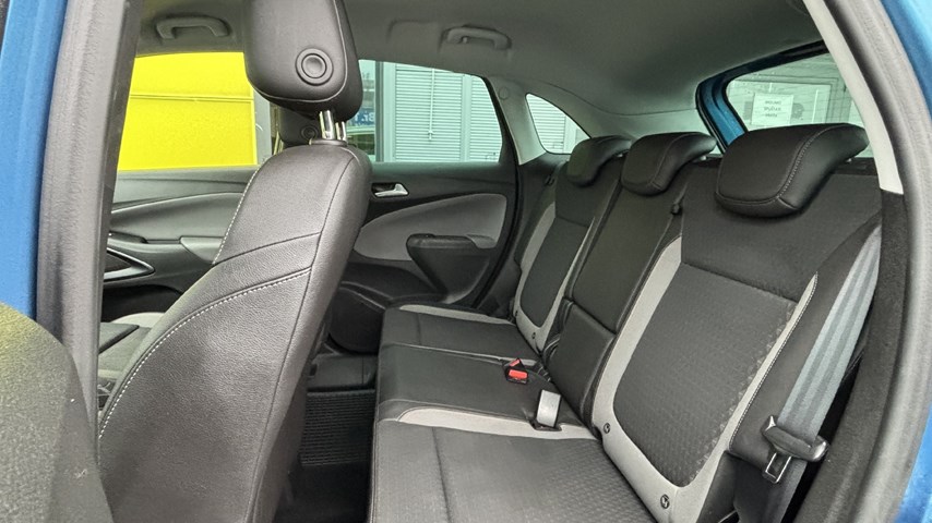 RABLJENO VOZILO OPEL CROSSLAND ULTIMATE 1,2 Mehanički mjenjač BENZIN 224538