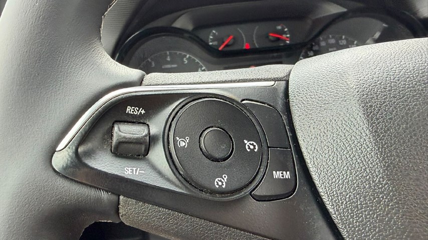 RABLJENO VOZILO OPEL CROSSLAND X 1,2 TURBO DESIGN Mehanički mjenjač BENZIN 65791