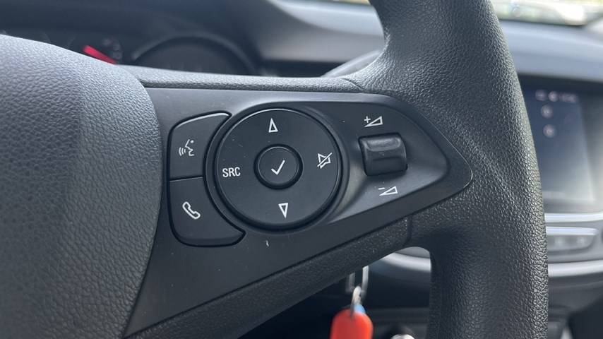RABLJENO VOZILO OPEL CROSSLAND X 1,5 TURBO D Mehanički mjenjač DIESEL 65803