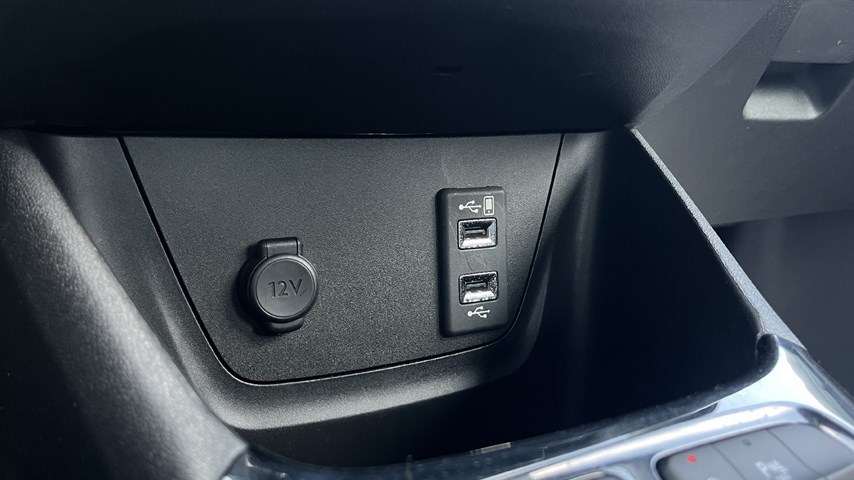 RABLJENO VOZILO OPEL CROSSLAND X 1,5 TURBO D Mehanički mjenjač DIESEL 65803