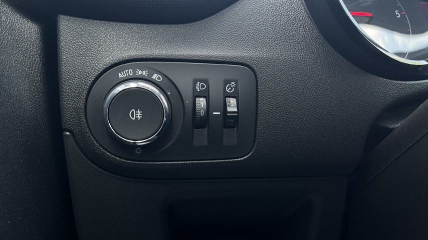 RABLJENO VOZILO OPEL CROSSLAND X 1,5 TURBO D Mehanički mjenjač DIESEL 65803