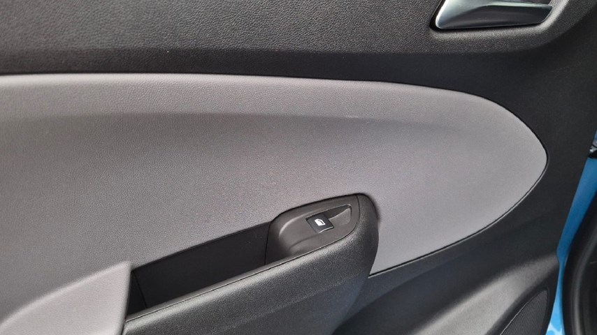 RABLJENO VOZILO OPEL CROSSLAND X 1,6 D Mehanički mjenjač DIESEL 222916