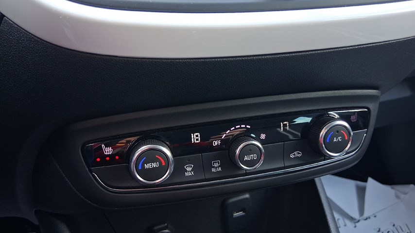 RABLJENO VOZILO OPEL CROSSLAND X ELEGANCE BlueHDi MT6 Mehanički mjenjač DIESEL 90233