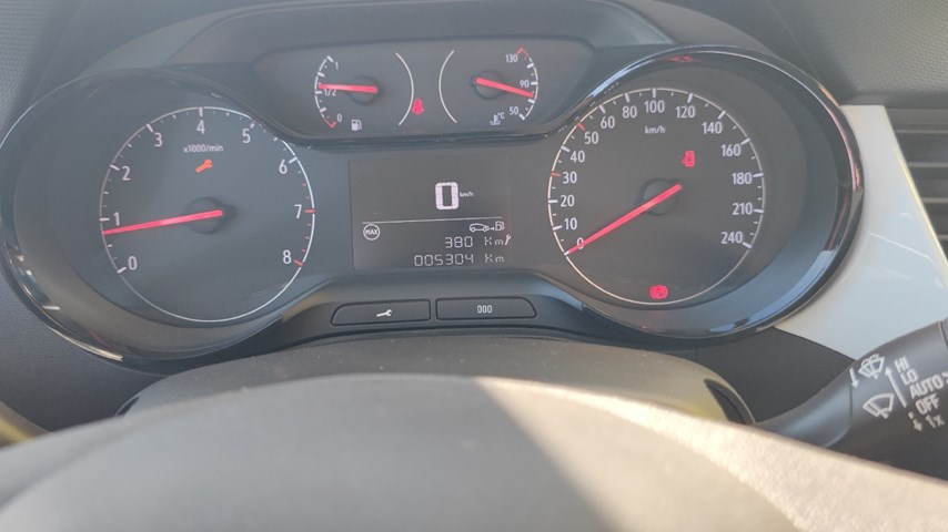 RABLJENO VOZILO OPEL CROSSLAND X Elegance Design&Tech 1,2 MT6 Mehanički mjenjač BENZIN 67131
