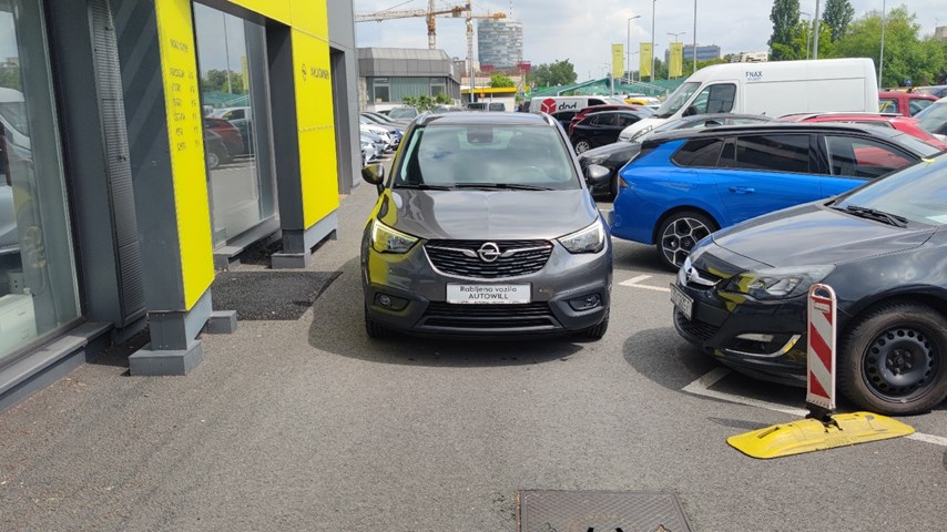 RABLJENO VOZILO OPEL CROSSLAND X ENJOY 1.5 DT MT6 Mehanički mjenjač DIESEL 224001
