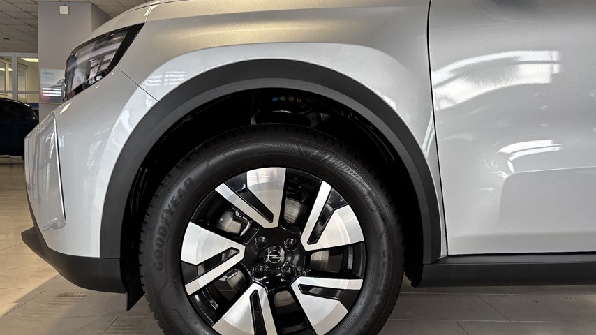 RABLJENO VOZILO OPEL FRONTERA EDITION F 1,2 XHT mHEV Automatski mjenjač BENZIN 81479