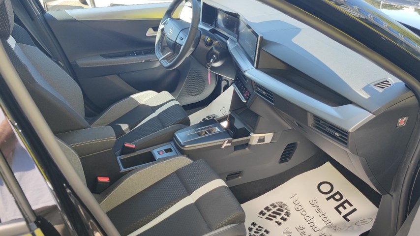 RABLJENO VOZILO OPEL FRONTERA GS LINE F 1,2 XHT MHEV eDCT Automatski mjenjač BENZIN 81391