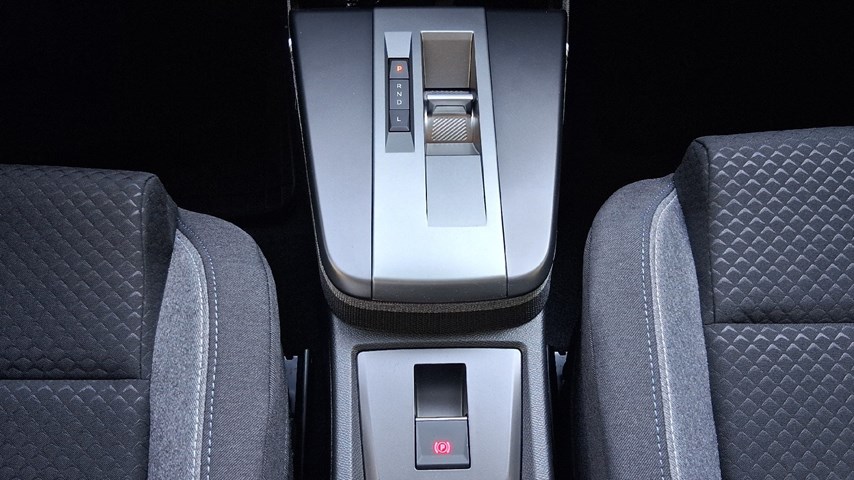 RABLJENO VOZILO OPEL FRONTERA GS LINE F 1,2 XHT MHEV eDCT Automatski mjenjač BENZIN 30179