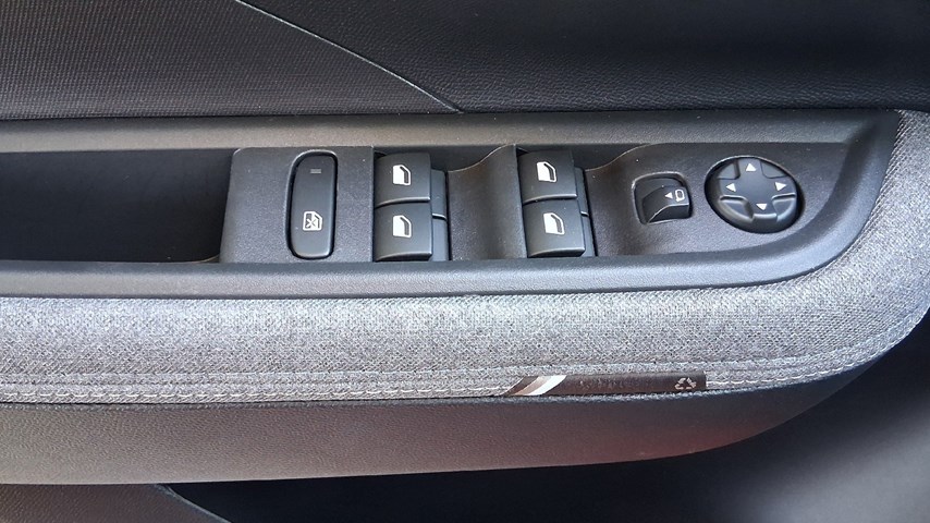 RABLJENO VOZILO OPEL FRONTERA GS LINE F 1,2 XHT MHEV eDCT Automatski mjenjač BENZIN 30179