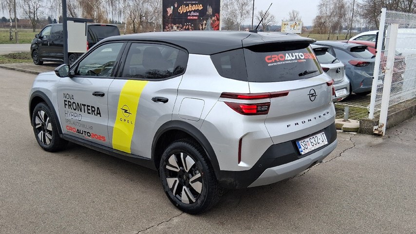 RABLJENO VOZILO OPEL FRONTERA GS LINE F 1,2 XHT MHEV AT6 Automatski mjenjač BENZIN 67236