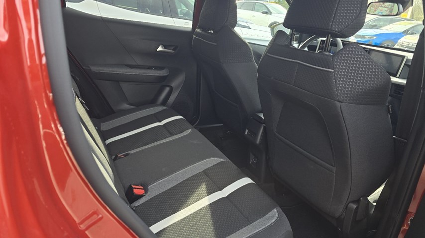 RABLJENO VOZILO OPEL FRONTERA GS LINE F 1,2 XHT MHEV eDCT AT Automatski mjenjač BENZIN 90275