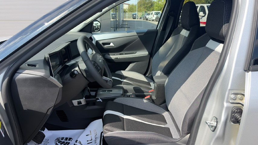 RABLJENO VOZILO OPEL FRONTERA ULTIMATE F 1,2 XHT mHEV AT6 Automatski mjenjač BENZIN 67243